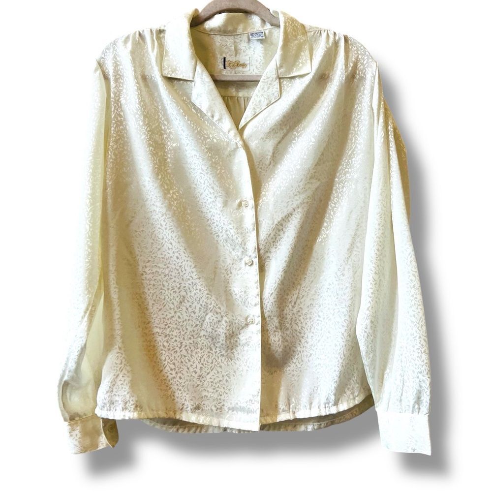 TJ Bentley Vintage Blouse Sz Large Button Up Cream with Geometric Design Vtg